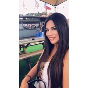 Meet your Posher, Ileana